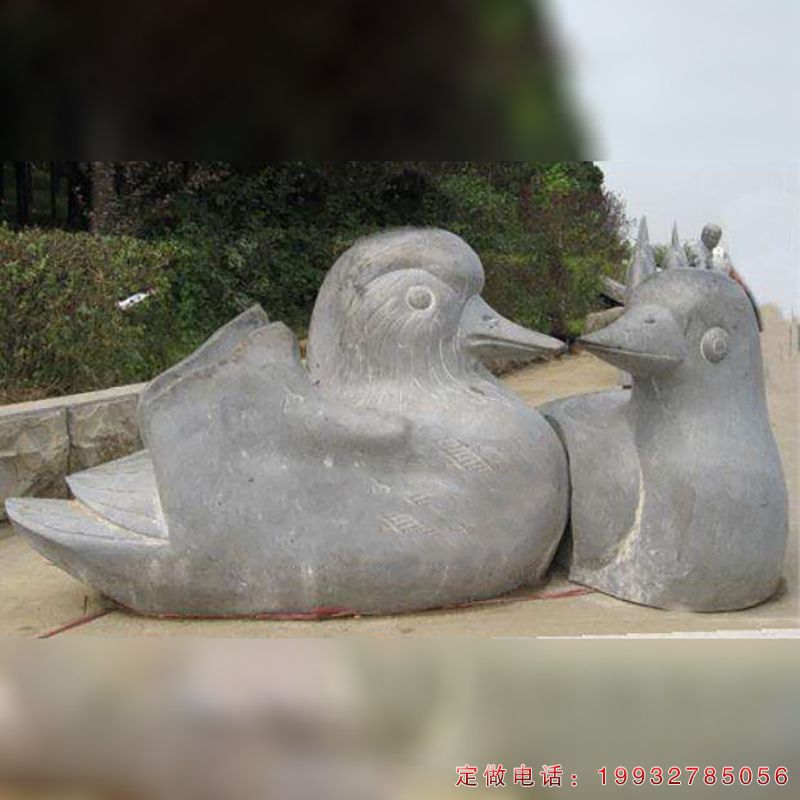 公园大理石鸳鸯雕塑（1）