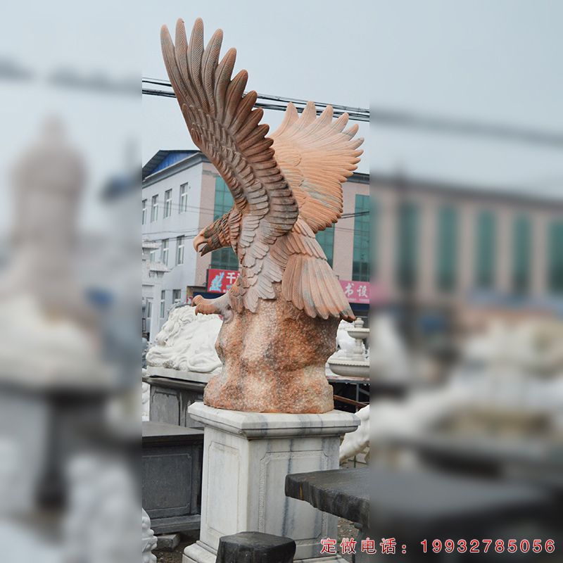 晚霞红老鹰动物石雕（1）