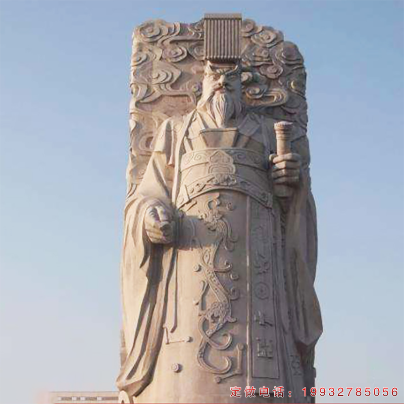 广场秦始皇古代人物石雕（1）
