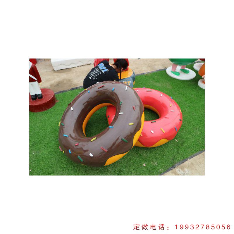 公园玻璃钢甜甜圈景观雕塑（2）
