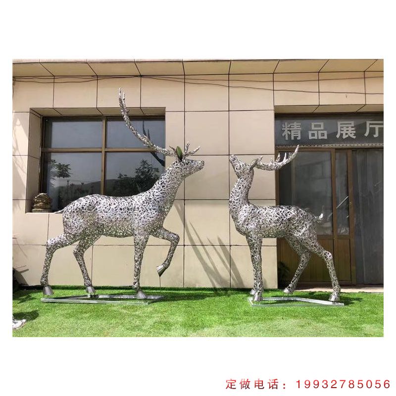 小区不锈钢鹿动物雕塑（3）