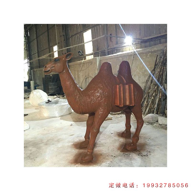 广场玻璃钢骆驼动物雕塑（3）