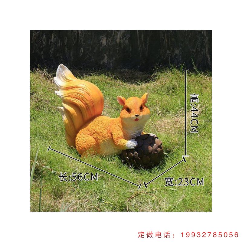 商场玻璃钢松鼠动物雕塑（1）