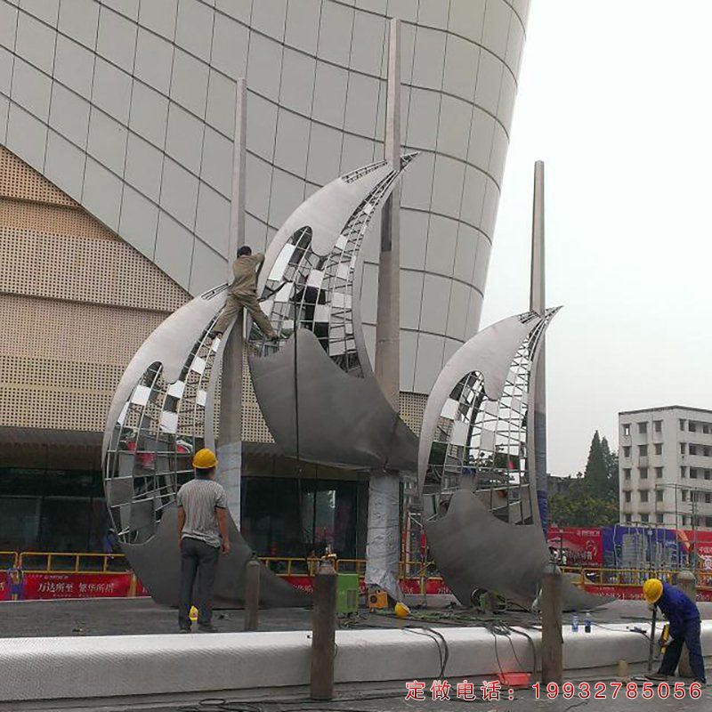 城市街道不锈钢船景观雕塑（1）