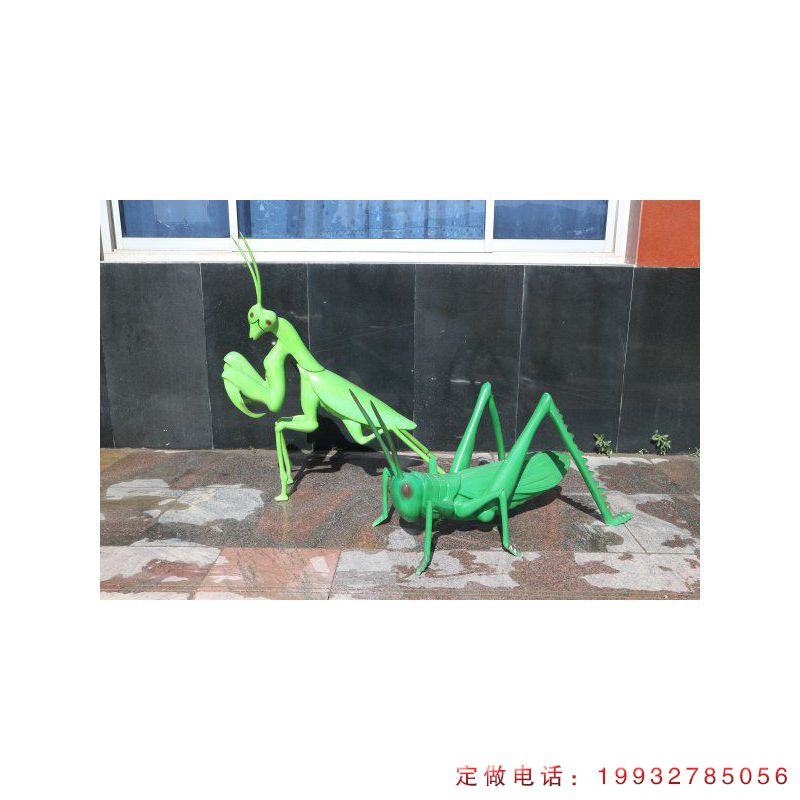 商场玻璃钢螳螂动物雕塑（1）
