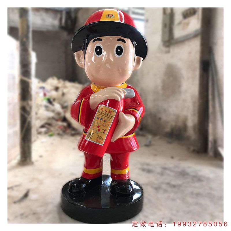 小区玻璃钢消防员卡通雕塑（2）