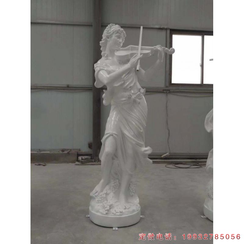商业街西方人物石雕（1）