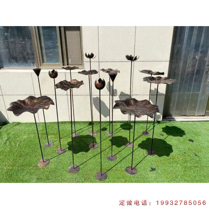 城市景观荷花铜雕（2）
