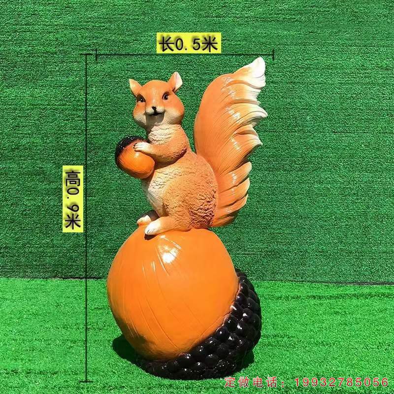 船玻璃钢松鼠雕塑